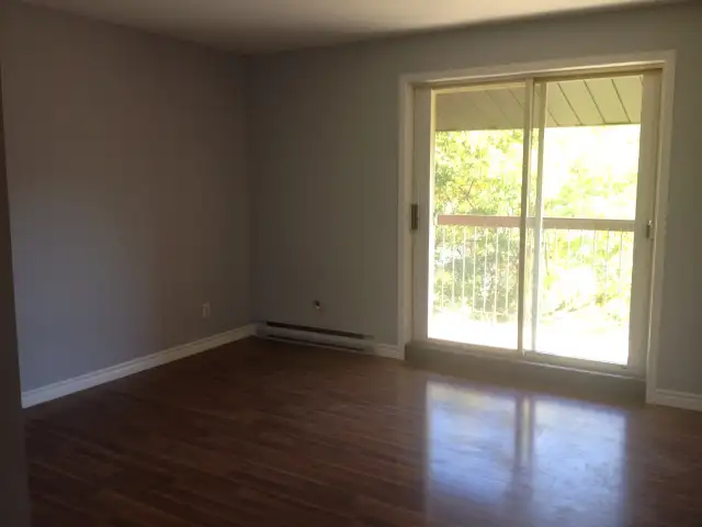 Appartement A Louer 4/12 - Photo 3