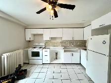 PORT DALHOUSIE RENOVATED 1 Bedroom Unit!