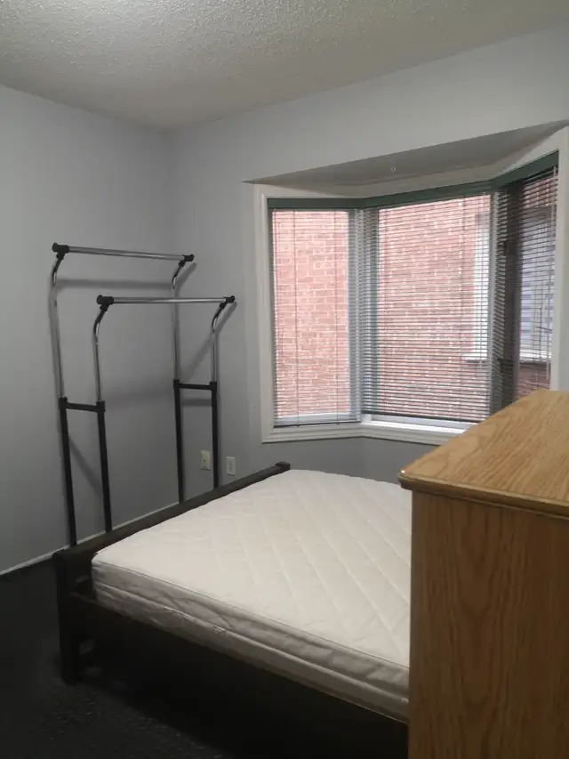master bedroom, two private rooms for rent(male only) - Photo 7