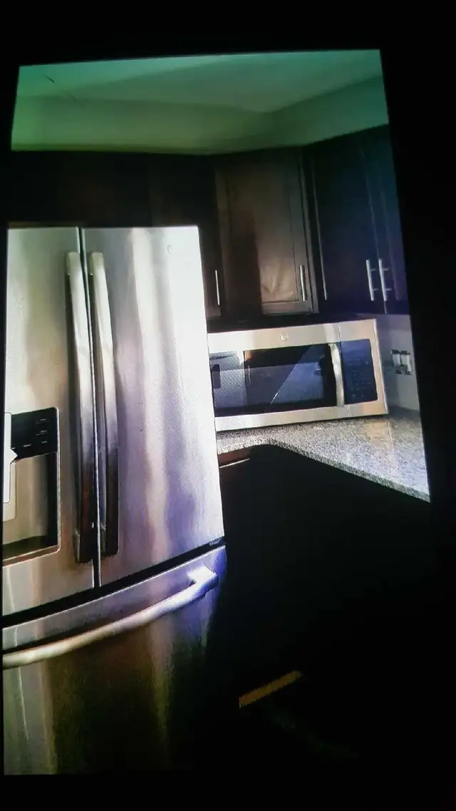 West Hamilton Room for Rent - Photo 3