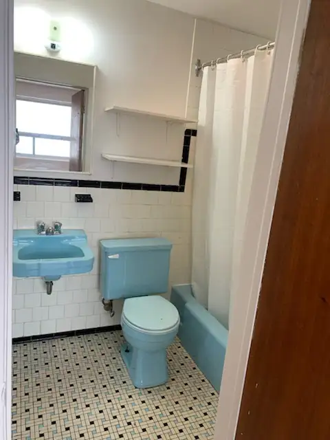 1 Bedroom Centretown Apartment for Rent (192 Somerset St W) - Photo 3