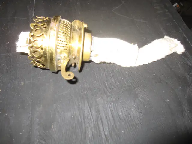 SHERWOODS LTD  OIL LAMP BURNER NEW CONDITION