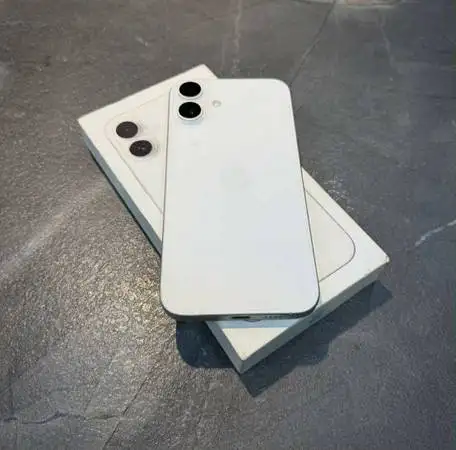 IPHONE 16 128GB WHITE $929