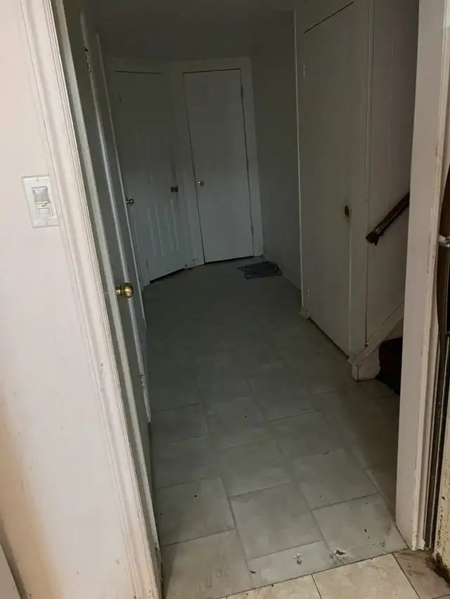 A Cozy Furnished room All-inclusive Leslie & Finch area 1 bus to - Photo 5