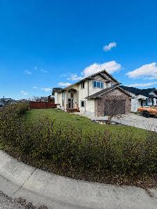 4 bedroom, 3 bathroom — HOUSE FOR SALE