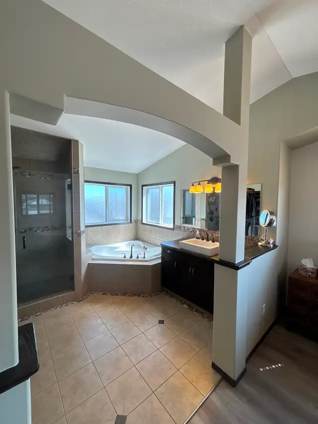 4 bedroom, 3 bathroom — HOUSE FOR SALE - Photo 5