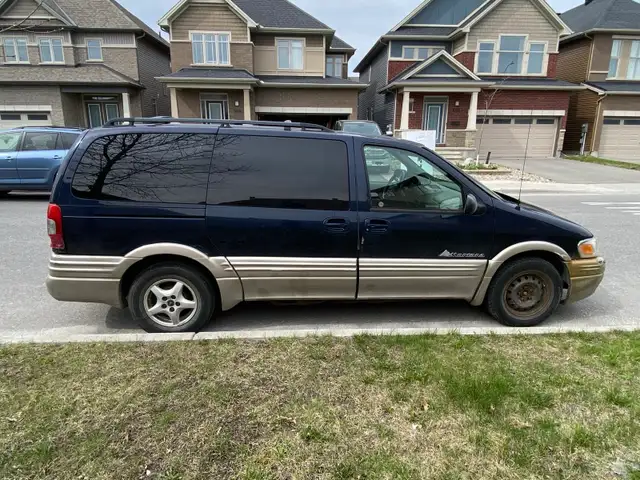 2003 Pontiac Montana Ext Trim 7seats Van - Photo 3