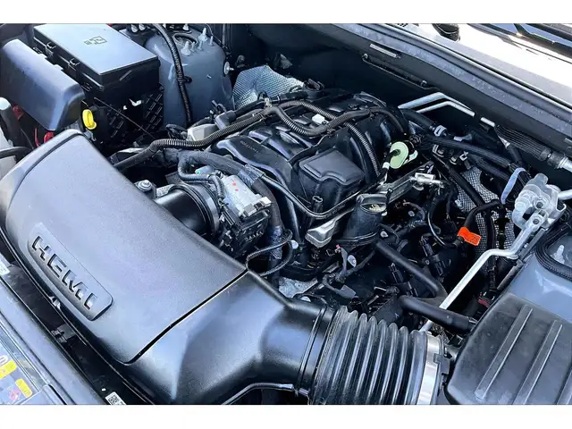 2024 Dodge Durango RT Blacktop | Tow n Go | 6Seat | Red Brembo | - Photo 33