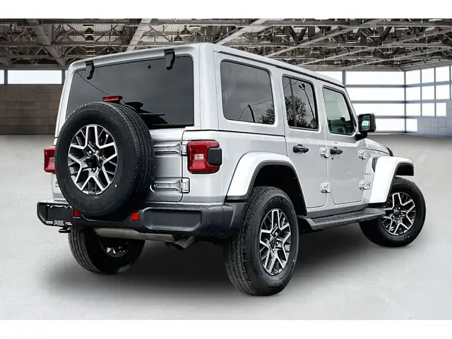 2024 Jeep Wrangler Sahara | Heated Seats | Dual Top | Alpine | 4 - Photo 2