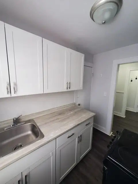 (A1) ONE BEDROOM FOR RENT - QUIET AREA - Photo 4