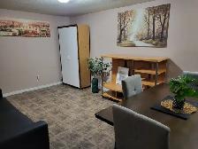 ✨ Spacious Furnished Bedroom for Rent in Prime Mississauga - Photo 2