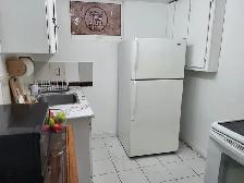 ✨ Spacious Furnished Bedroom for Rent in Prime Mississauga - Photo 4