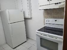 ✨ Spacious Furnished Bedroom for Rent in Prime Mississauga - Photo 5