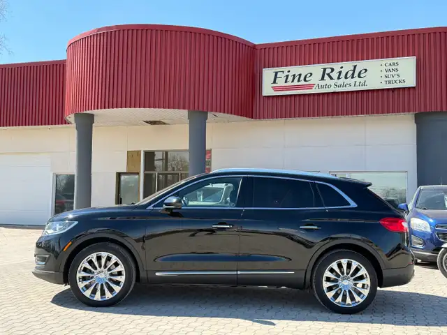 2016 Lincoln MKX Reserve AWD 1 OWNER/MUST BE SEEN! - Photo 2