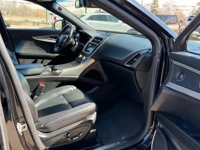 2016 Lincoln MKX Reserve AWD 1 OWNER/MUST BE SEEN! - Photo 15