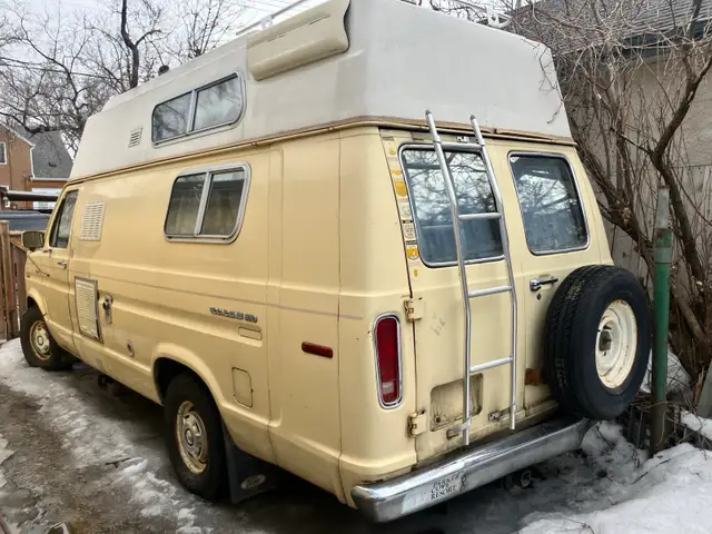 1980 Ford Econoline Camper ~ Excellent Shape & SAFETIED - Photo 2