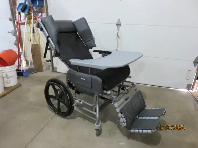 Wheelchair - Photo 6