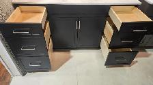 Floor model 24' vanity with countertop - Photo 6