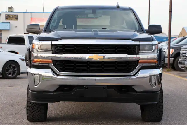 2018 Chevrolet Silverado 1500 LT Lifted Certified 2 Warranty - Photo 2