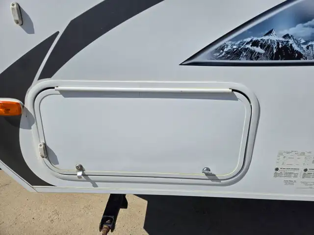 2014 Coachman Apex 23 Ft T/A Travel Trailer 235BHS - Photo 12