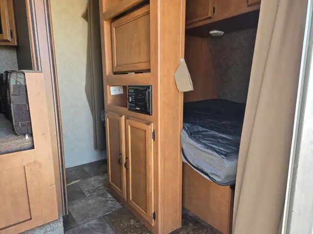 2014 Coachman Apex 23 Ft T/A Travel Trailer 235BHS - Photo 21