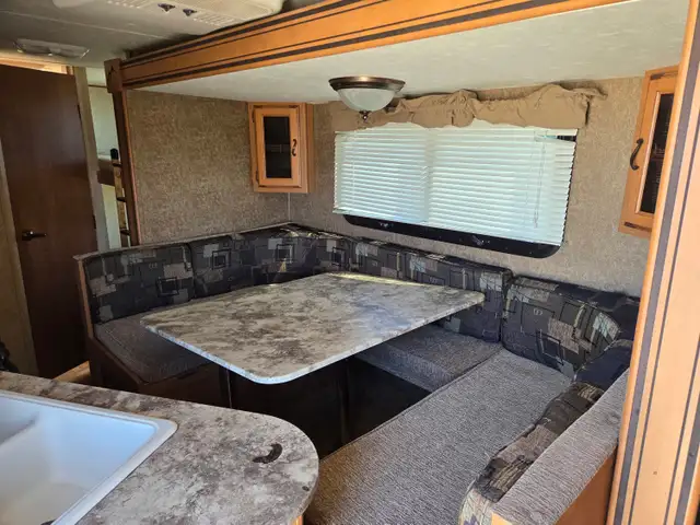 2014 Coachman Apex 23 Ft T/A Travel Trailer 235BHS - Photo 23