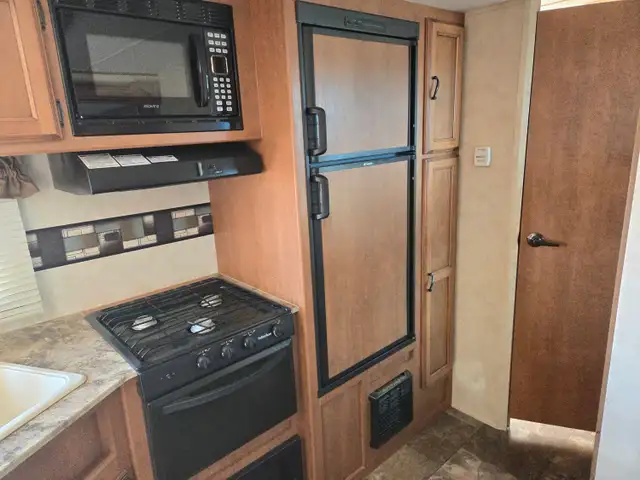 2014 Coachman Apex 23 Ft T/A Travel Trailer 235BHS - Photo 26