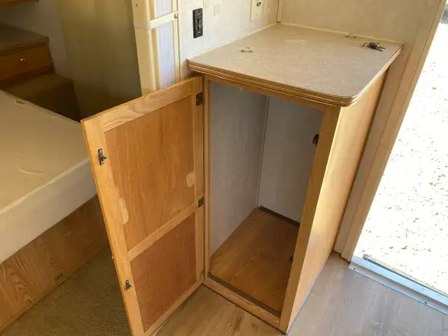 2002 Thor A30R 30 Ft T/A Travel Trailer Aerostar - Photo 12