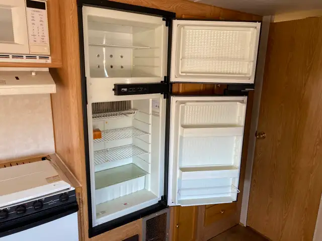 2002 Thor A30R 30 Ft T/A Travel Trailer Aerostar - Photo 22