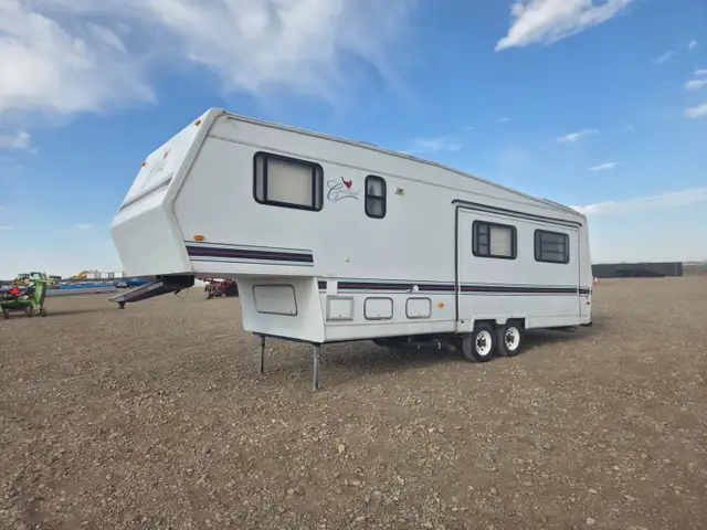 1994 Cobra Industries Cardinal 29 Ft T/A 5th Wheel Travel Traile