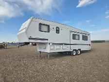 1994 Cobra Industries Cardinal 29 Ft T/A 5th Wheel Travel Traile