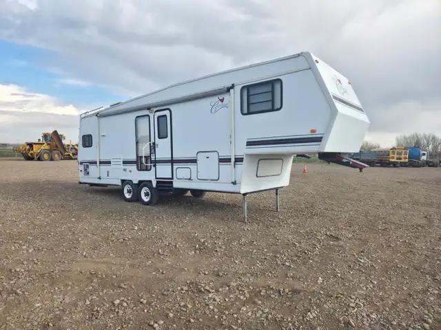 1994 Cobra Industries Cardinal 29 Ft T/A 5th Wheel Travel Traile - Photo 2