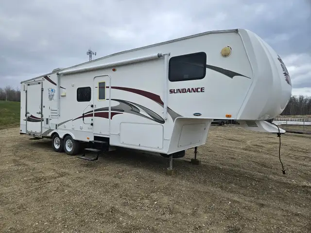 2009 Heartland 3300RC 33 Ft T/A Toy Hauler Fifth Wheel Sundance - Photo 2