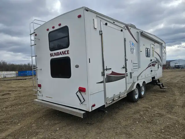 2009 Heartland 3300RC 33 Ft T/A Toy Hauler Fifth Wheel Sundance - Photo 4