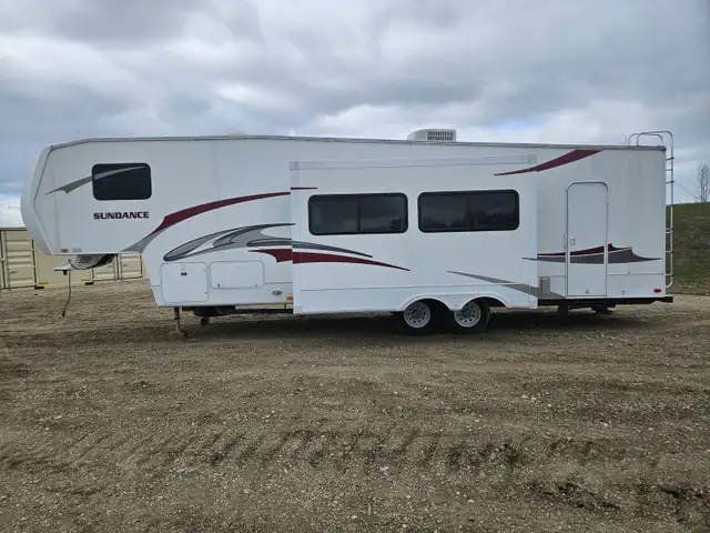 2009 Heartland 3300RC 33 Ft T/A Toy Hauler Fifth Wheel Sundance - Photo 5