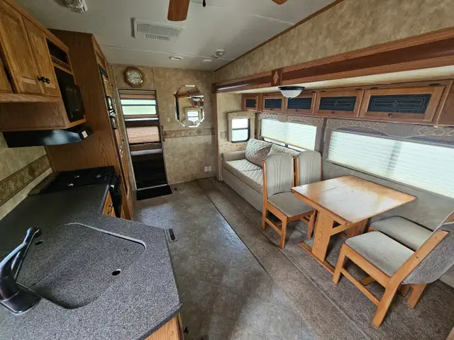 2009 Heartland 3300RC 33 Ft T/A Toy Hauler Fifth Wheel Sundance - Photo 9