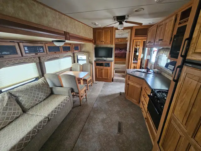 2009 Heartland 3300RC 33 Ft T/A Toy Hauler Fifth Wheel Sundance - Photo 17