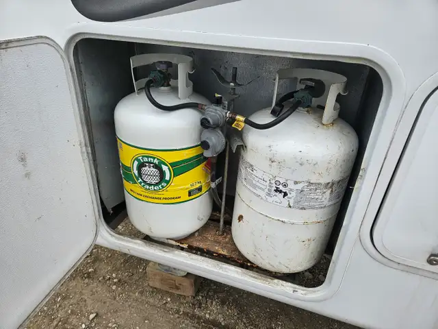 2009 Heartland 3300RC 33 Ft T/A Toy Hauler Fifth Wheel Sundance - Photo 32