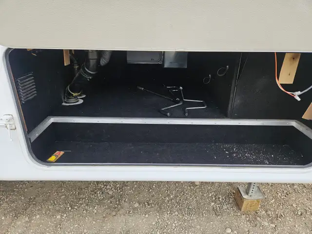 2009 Heartland 3300RC 33 Ft T/A Toy Hauler Fifth Wheel Sundance - Photo 35