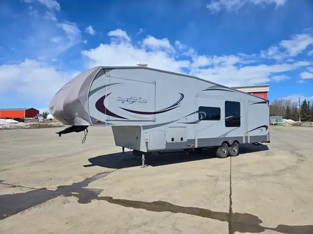 2012 Graystone 33 Ft T/A 5TH Wheel Travel Trailer 33CK
