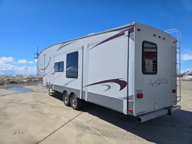 2012 Graystone 33 Ft T/A 5TH Wheel Travel Trailer 33CK - Photo 4