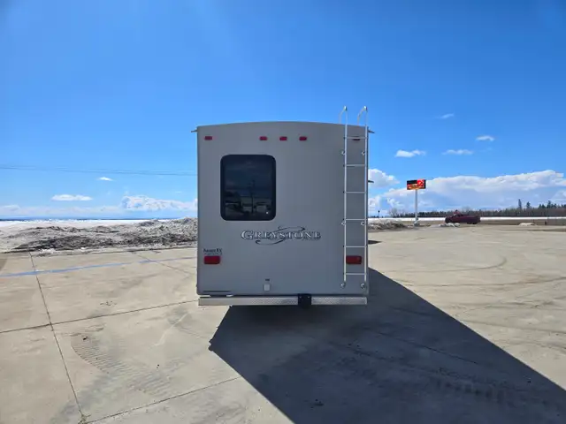 2012 Graystone 33 Ft T/A 5TH Wheel Travel Trailer 33CK - Photo 6