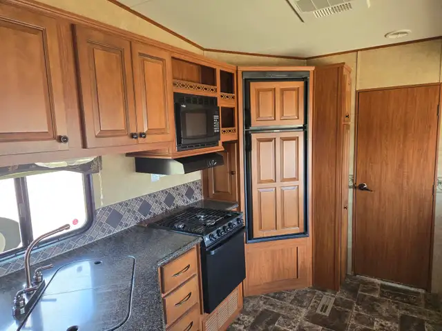 2012 Graystone 33 Ft T/A 5TH Wheel Travel Trailer 33CK - Photo 22