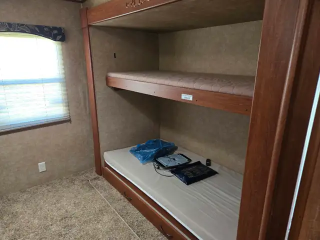 2012 Graystone 33 Ft T/A 5TH Wheel Travel Trailer 33CK - Photo 23