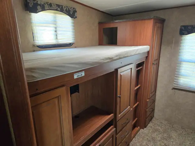2012 Graystone 33 Ft T/A 5TH Wheel Travel Trailer 33CK - Photo 24