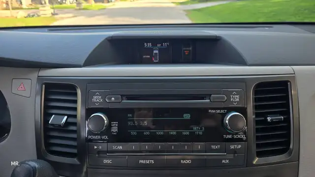 2012 Toyota Sienna LE 8-Pass P. Sliding doors , Bluetooth, Rever - Photo 14