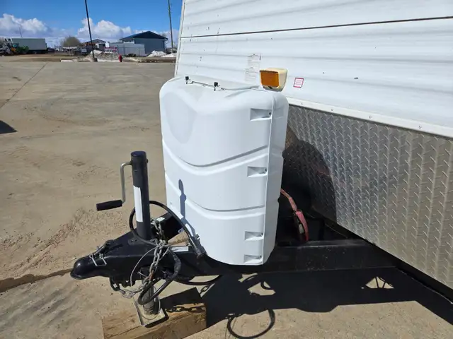 2010 Zinger 27Ft T/A Travel Trailer - Photo 14