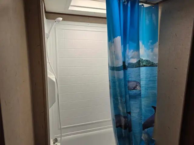 2010 Zinger 27Ft T/A Travel Trailer - Photo 28