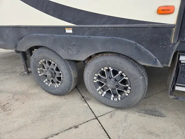 2018 Sprinter 29 Ft T/A Travel Trailer 29FK - Photo 15