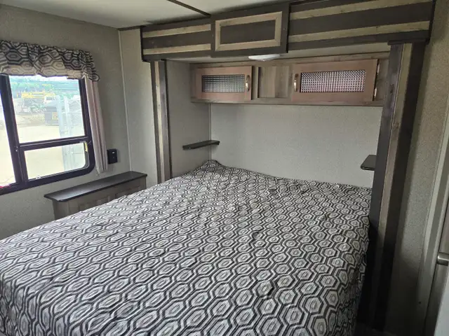 2018 Sprinter 29 Ft T/A Travel Trailer 29FK - Photo 21